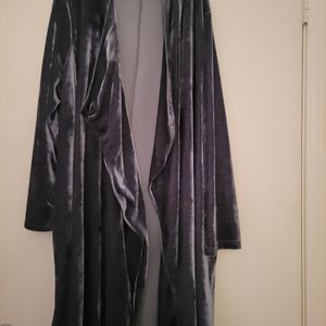 SUSAN BETRO DUSTY BLUE VELOUR KNEE LENGTH JACKET. SIZE 4X